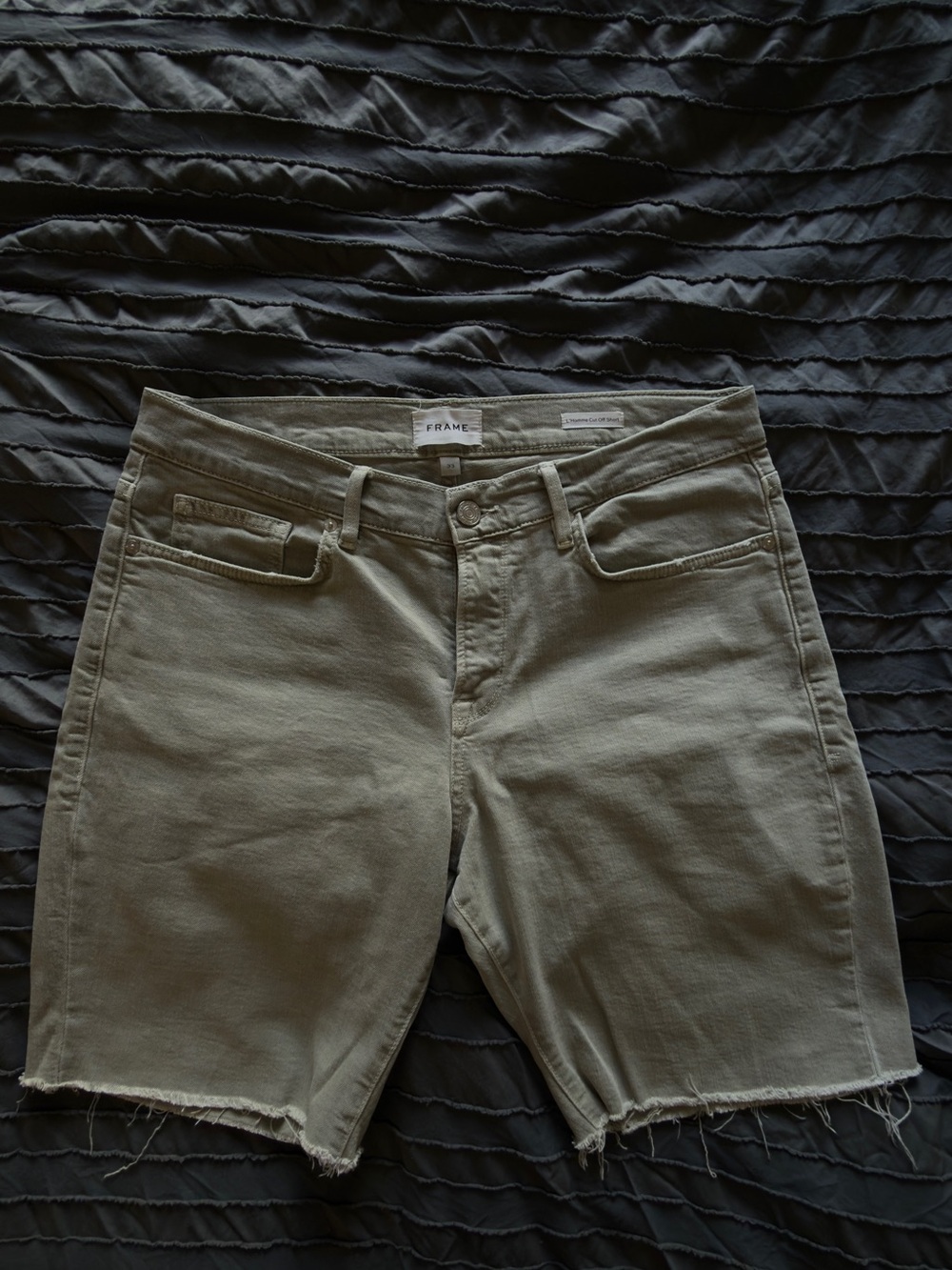 Frame Men's Relaxed Raw Hem Shorts